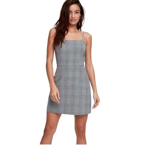 Wilfred Dresses & Skirts - Wilfred Aritzia Isabelle Plaid Mini Dress Gray Black Size 2 Check 90s Sleeveless